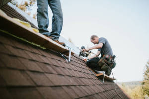 Local Roofers in Monmouth, IL